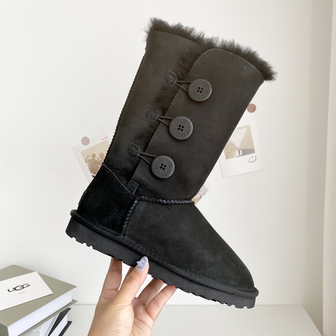 UGG W Bailey Button Triplet II 1873 černé