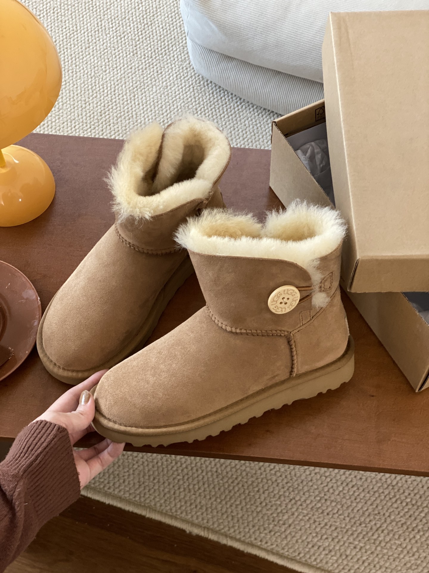UGG boty Mini Bailey Button II 3352 maroon