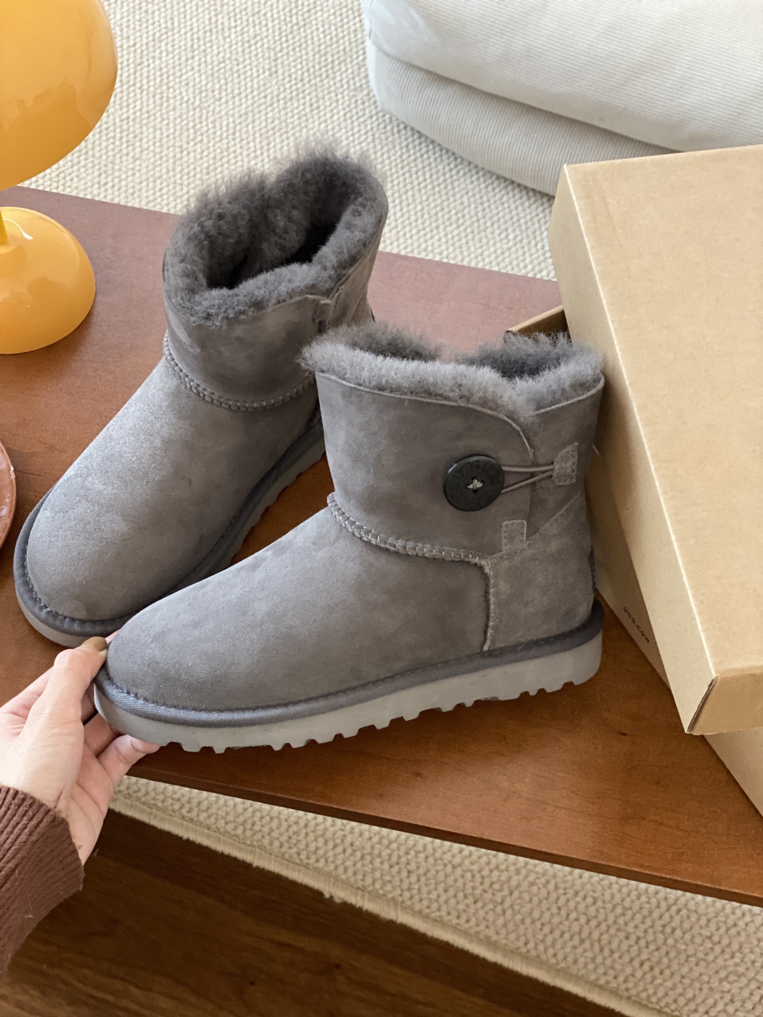 UGG boty Mini Bailey Button II 3352 grey