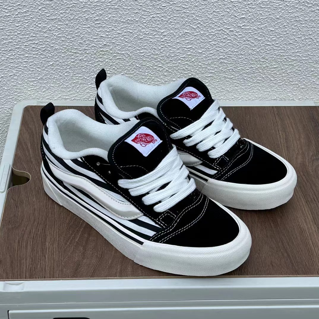 Vans Knu-Skool zebra