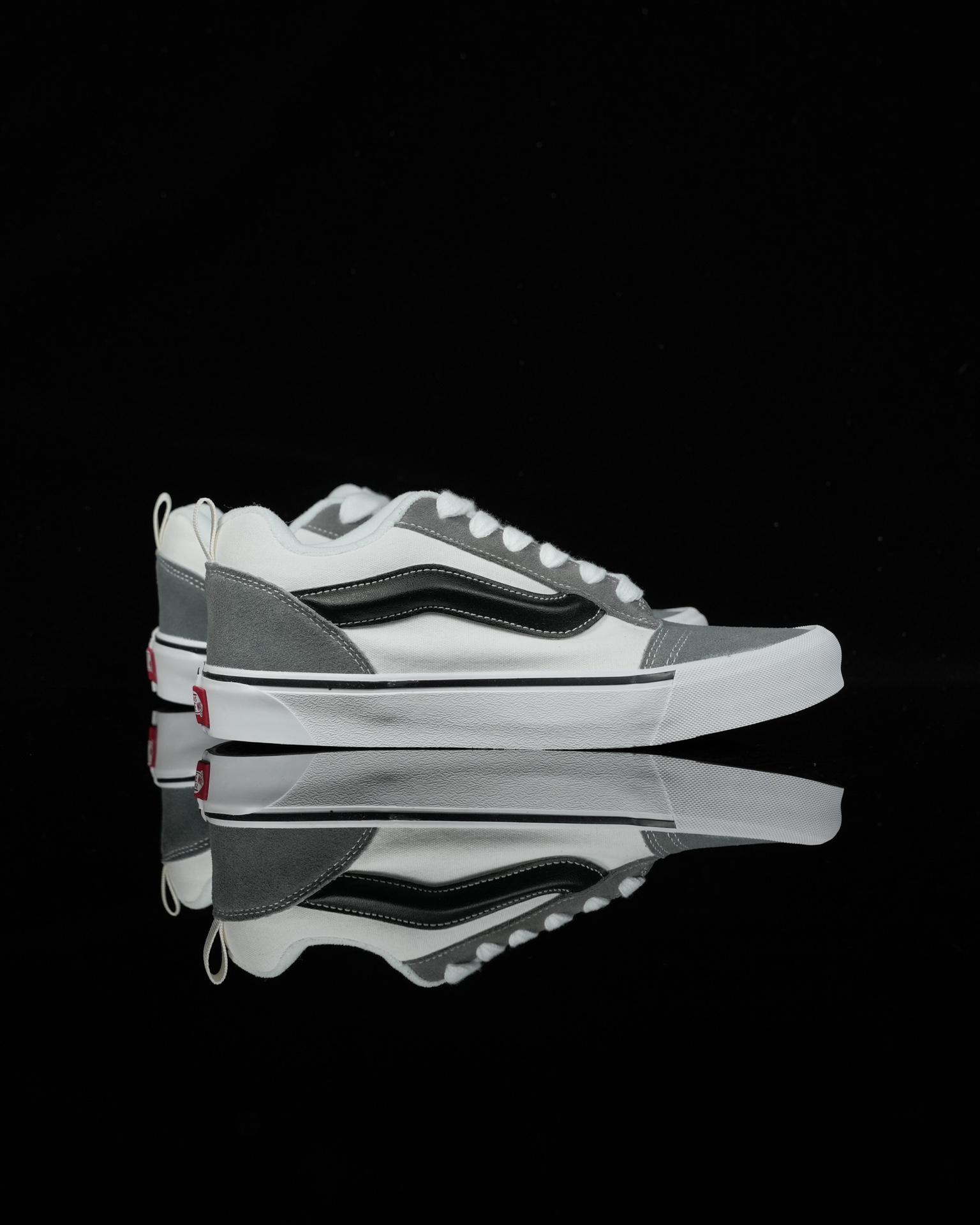 Vans Knu-Skool grey white black