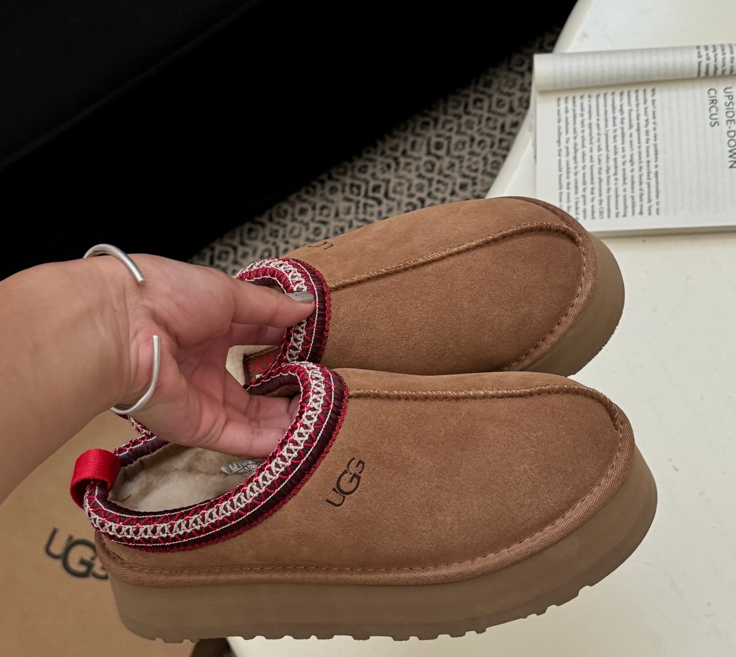 Pantofle UGG Tazz II chestnut 1122553 EUR37