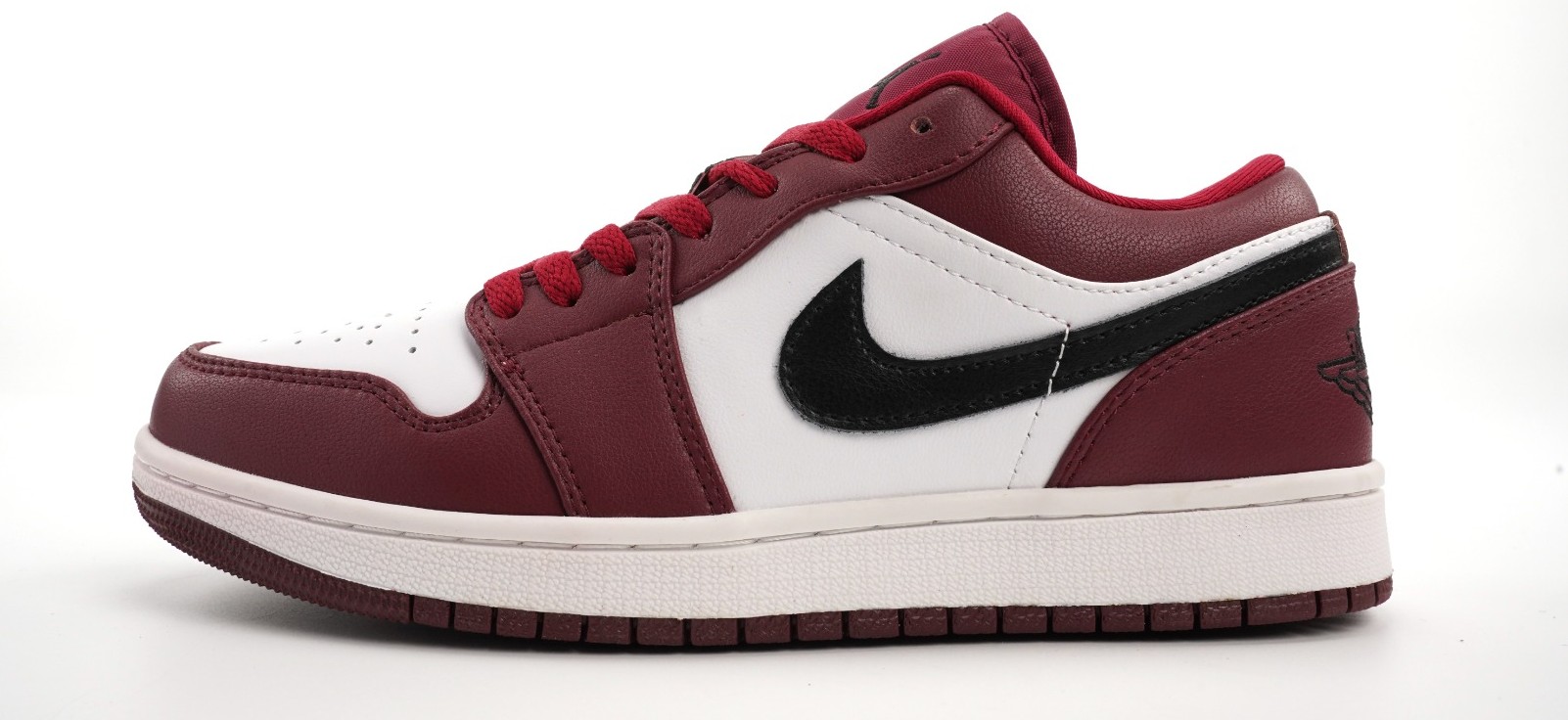 Air Jordan 1 Low OG fire red