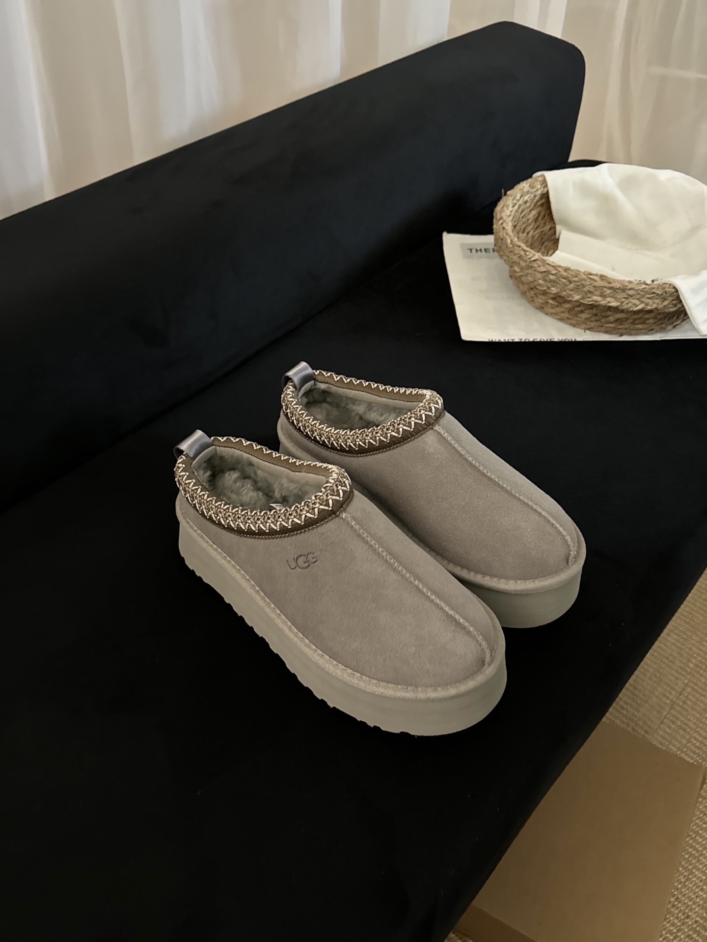 Pantofle UGG Tazz II pebble grey 122553