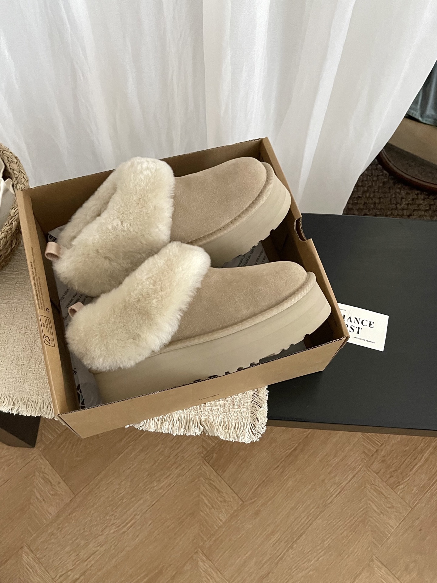 Pantofle UGG Tazelle mustard seed