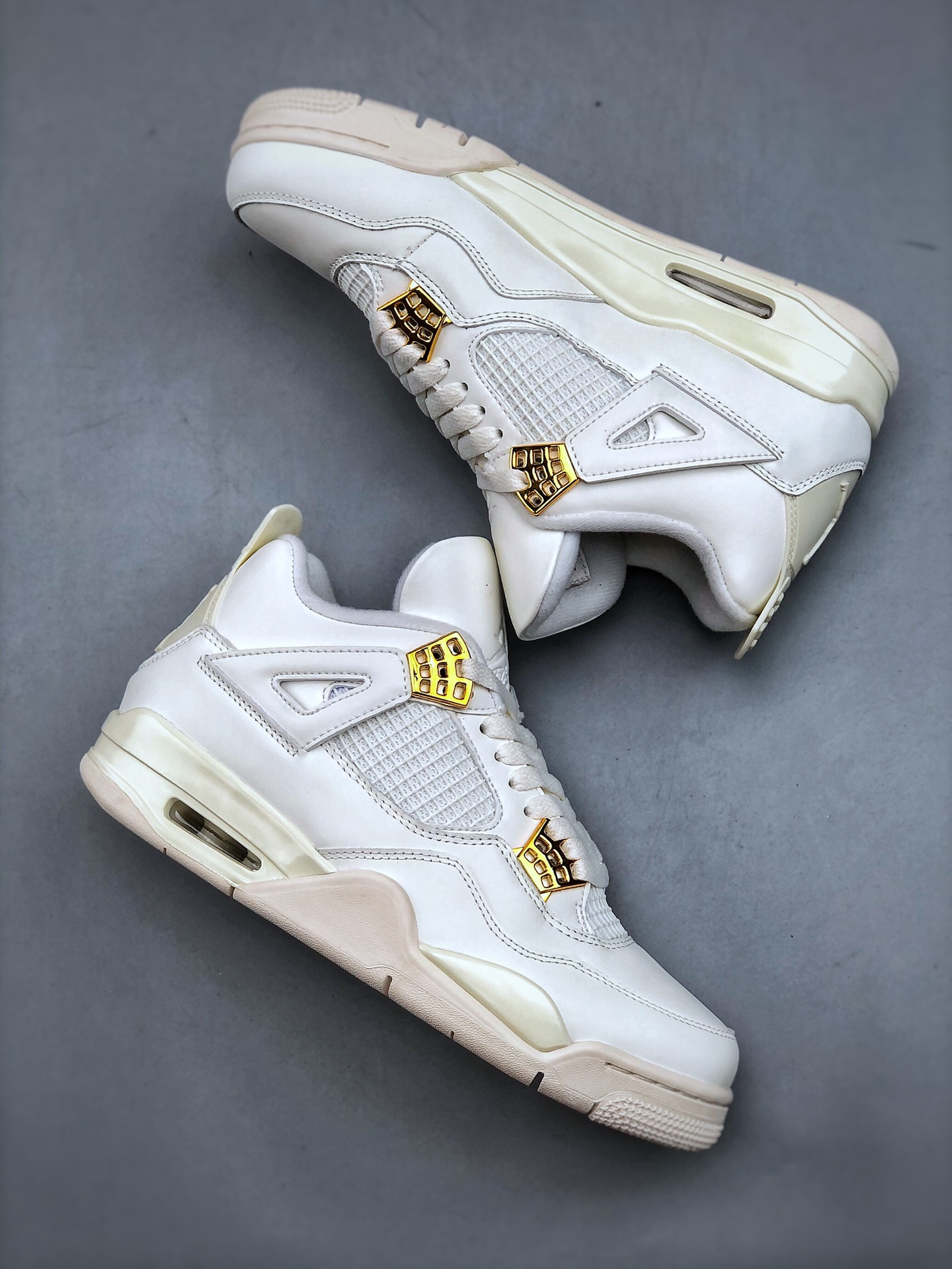 Nike Air Jordan 4 Metallic Gold