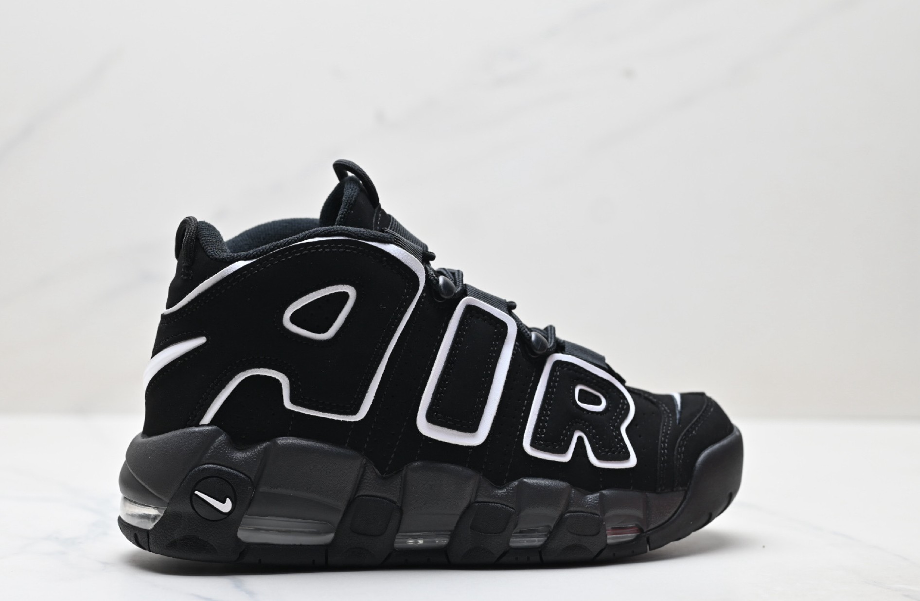 Nike WMNS Air More Uptempo black-white