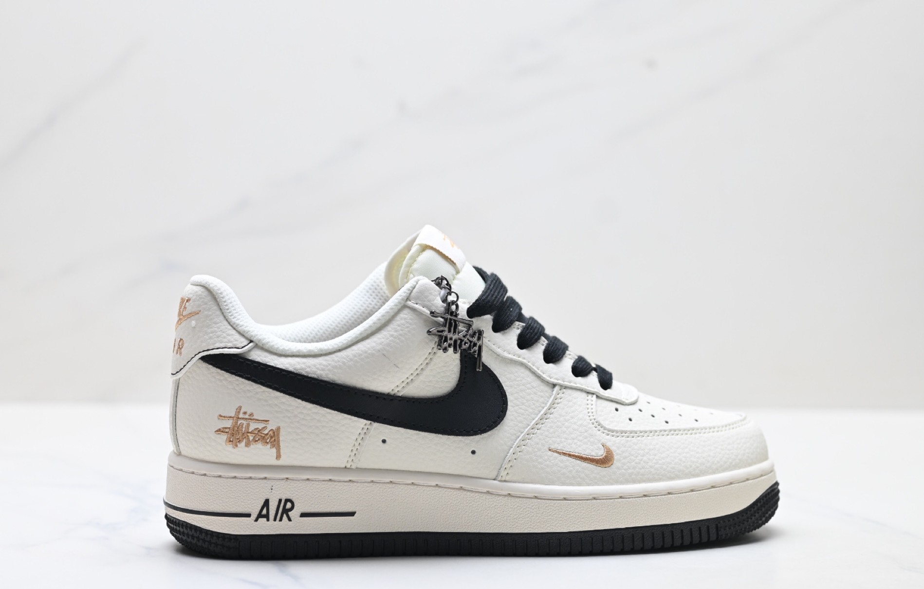 Nike Air Force 1 Low Stussy White/Black-Gold