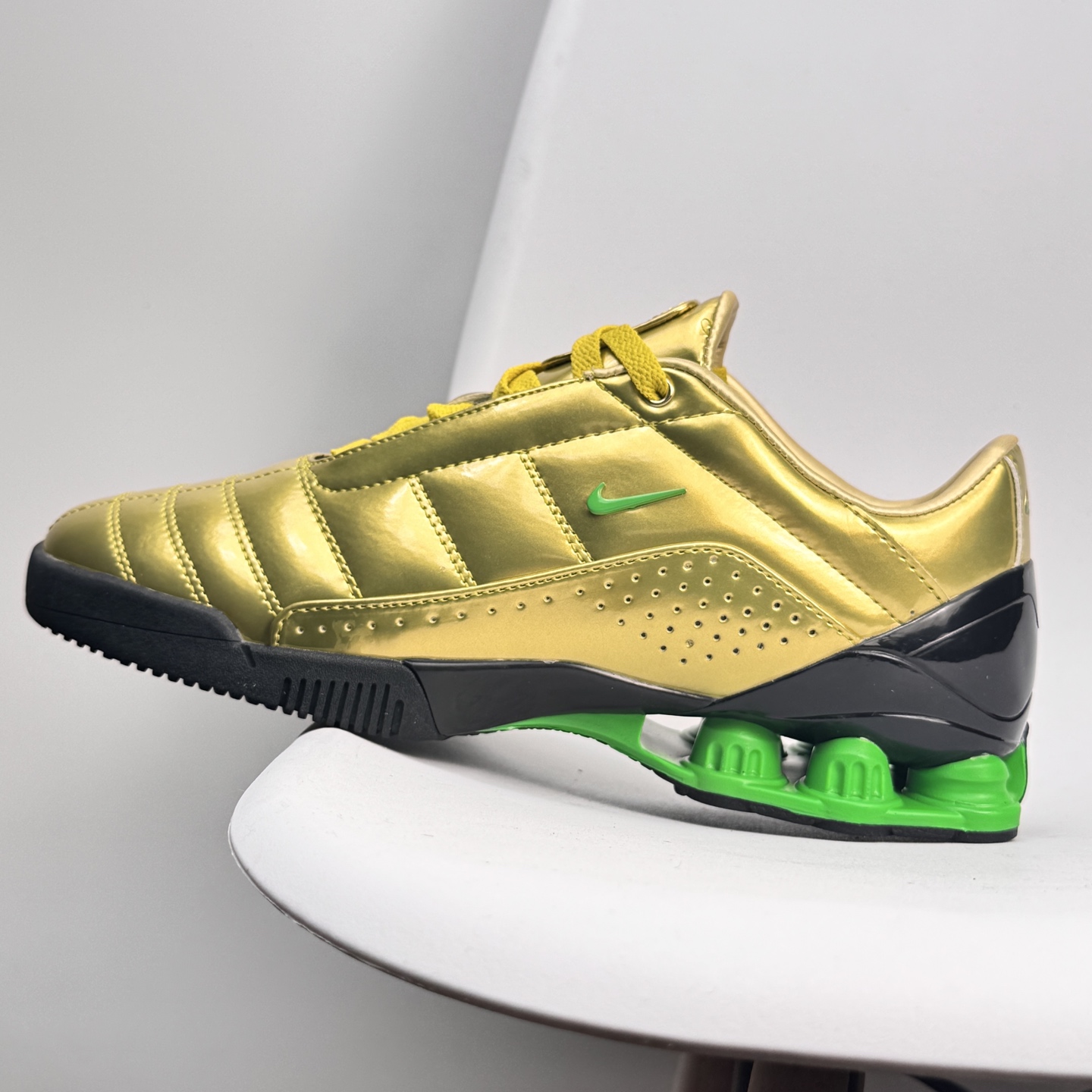 Nike Total 90 Shox Metallic Gold/Green