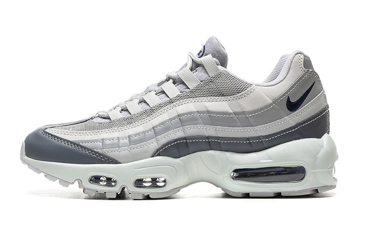Nike Air Max 95 – Cool Grey / Navy Accent