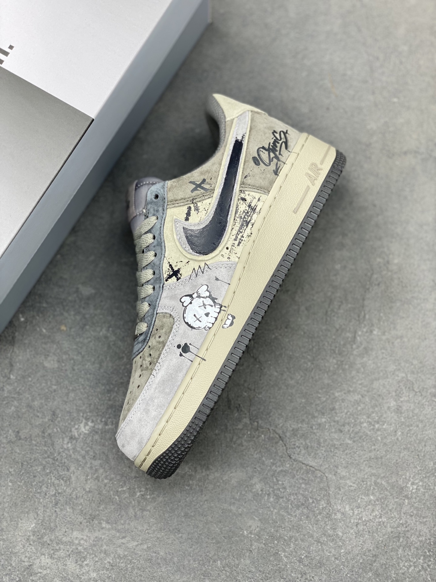 Nike Air Force 1 '07 Dark Skull