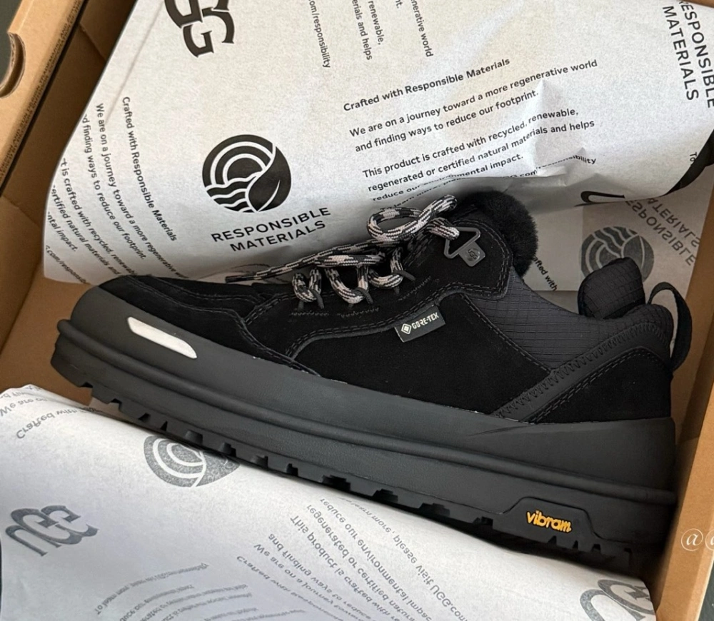 UGG Lowmel Guard GTX black