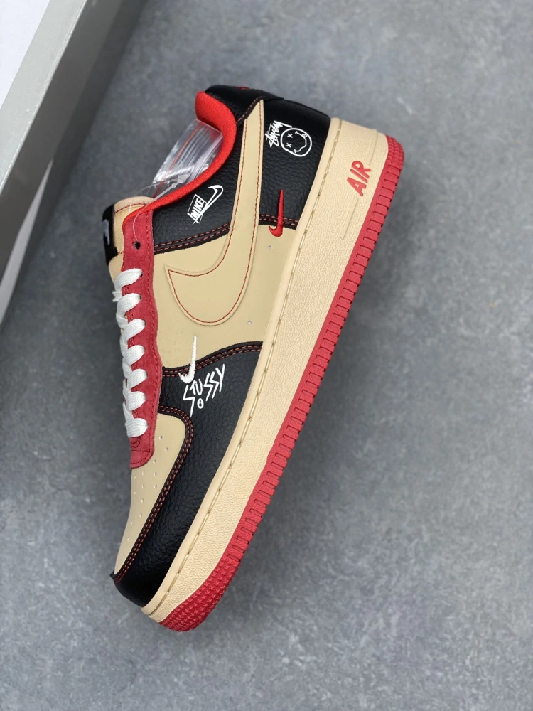 Nike Air Force 1 '07 Low x Stussy LW1990-009