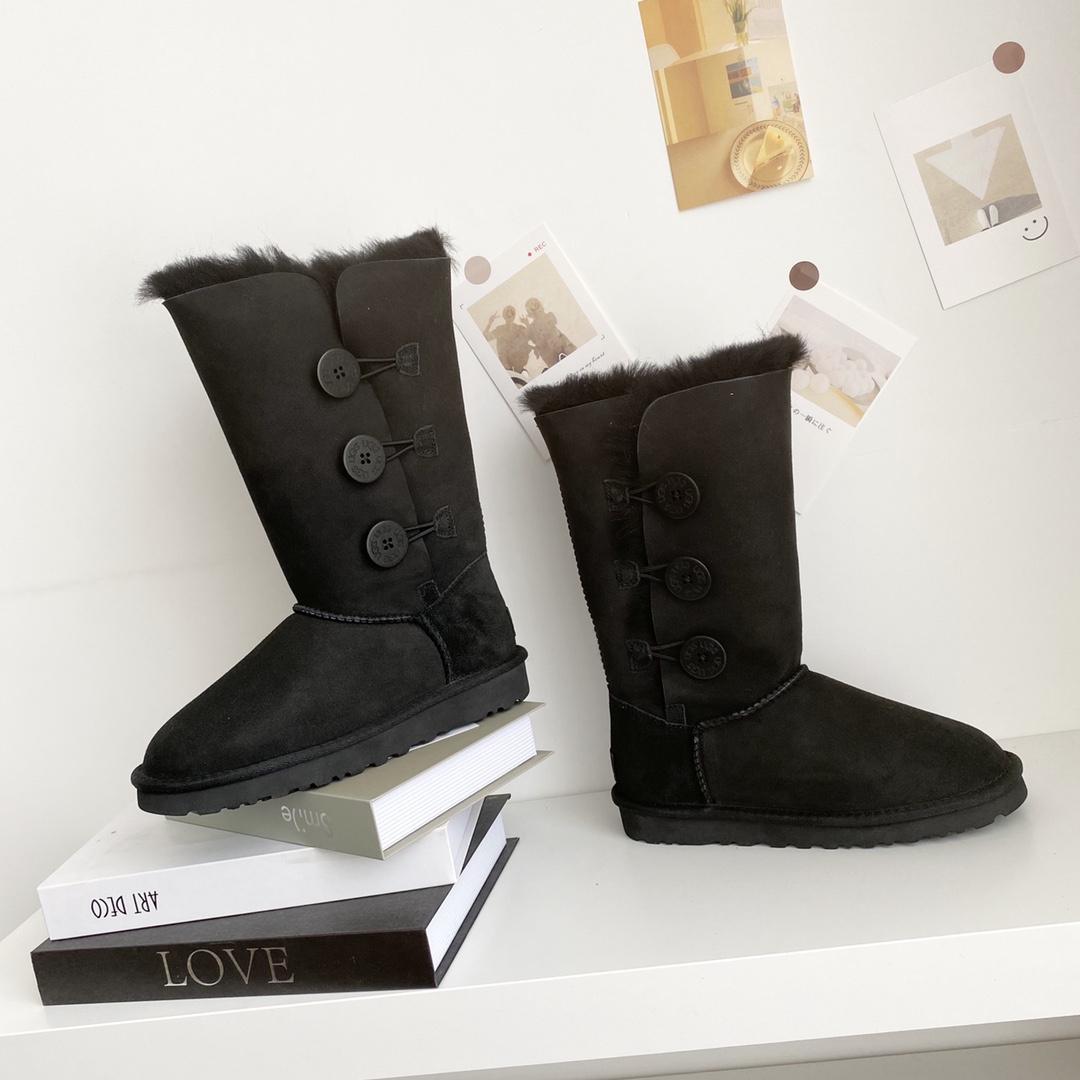 UGG W Bailey Button Triplet II 1873 černé