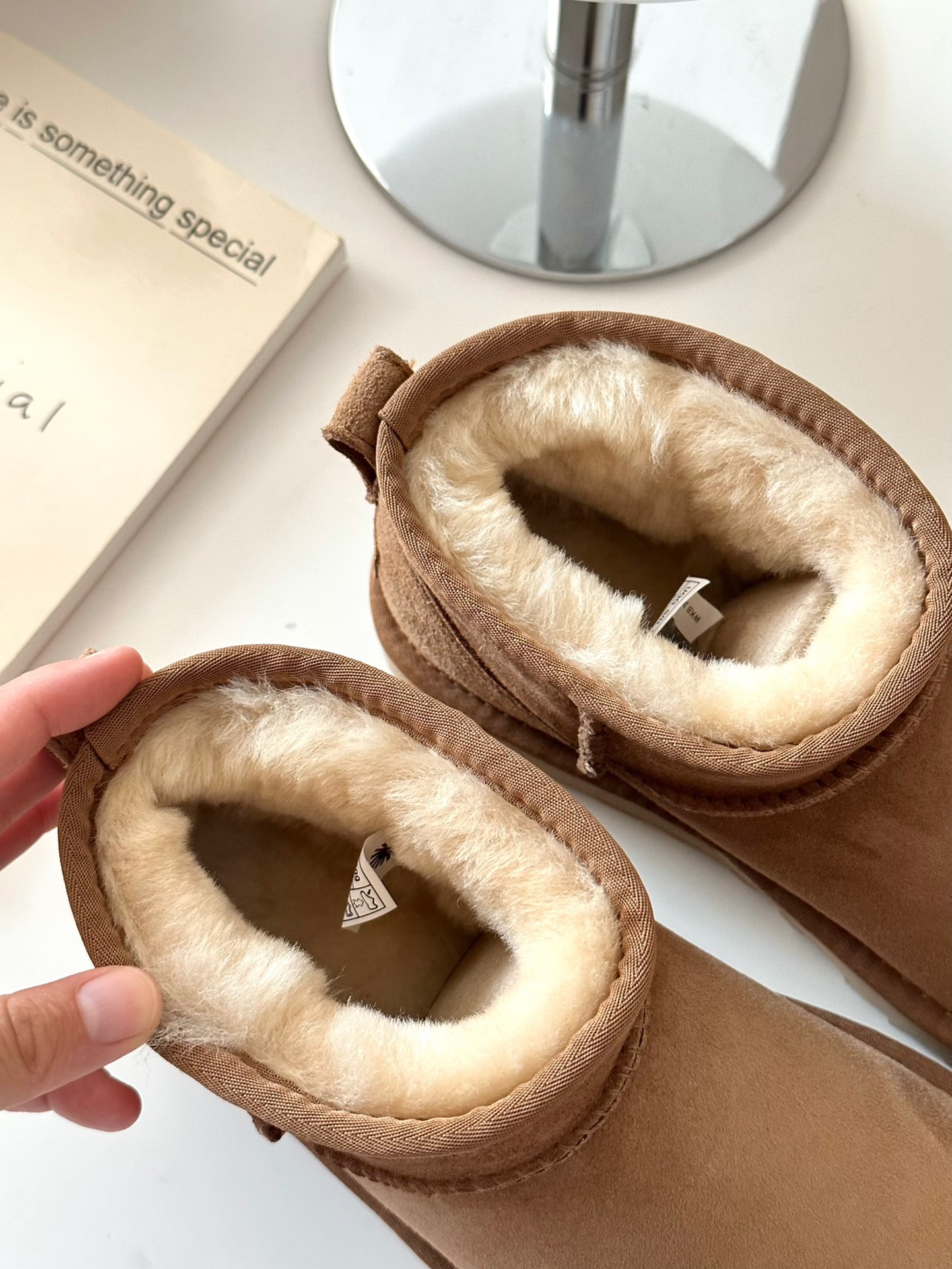 UGG Classic Ultra mini chestnut