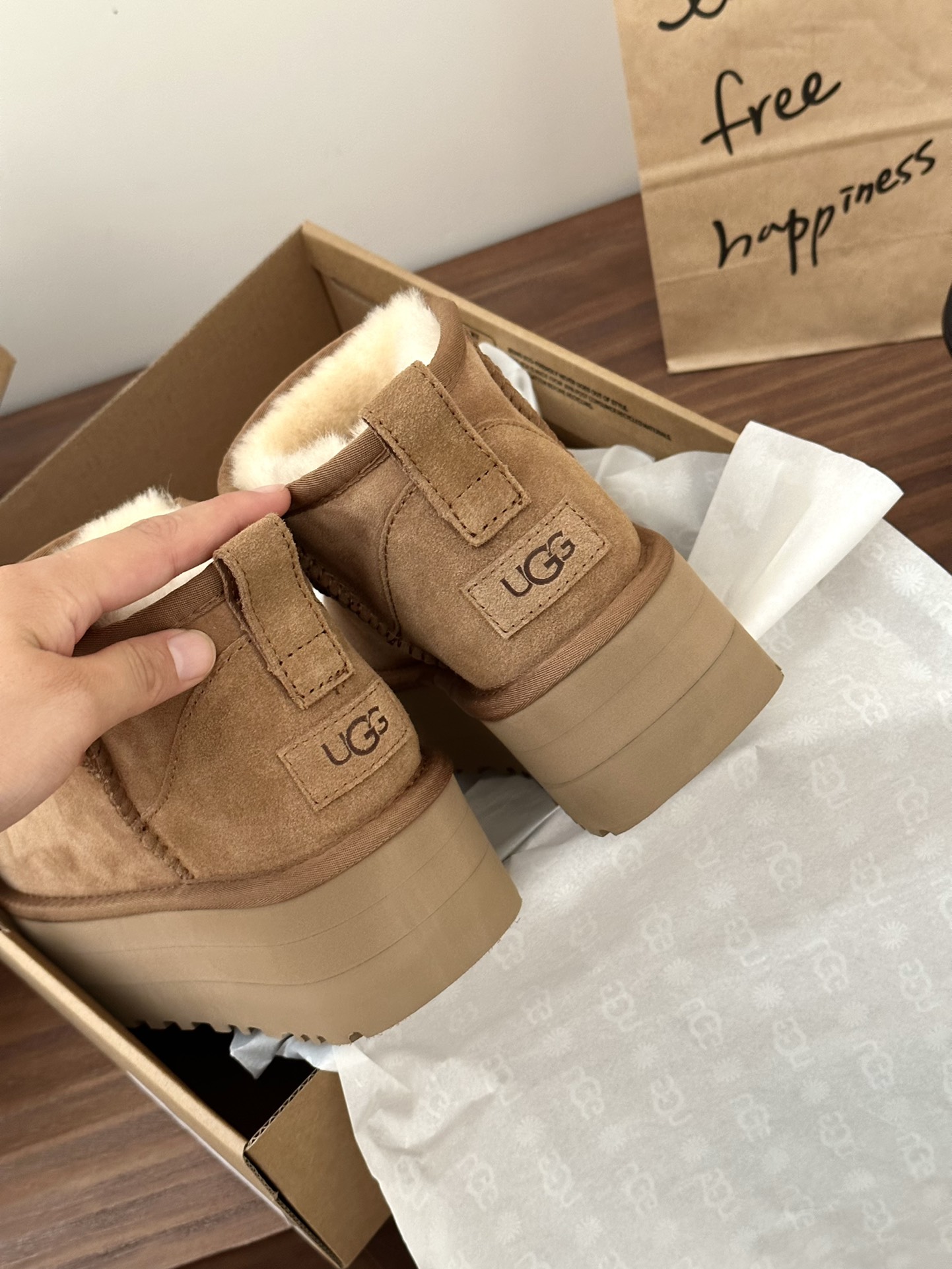 UGG Ultra mini chestnut platform 1135092