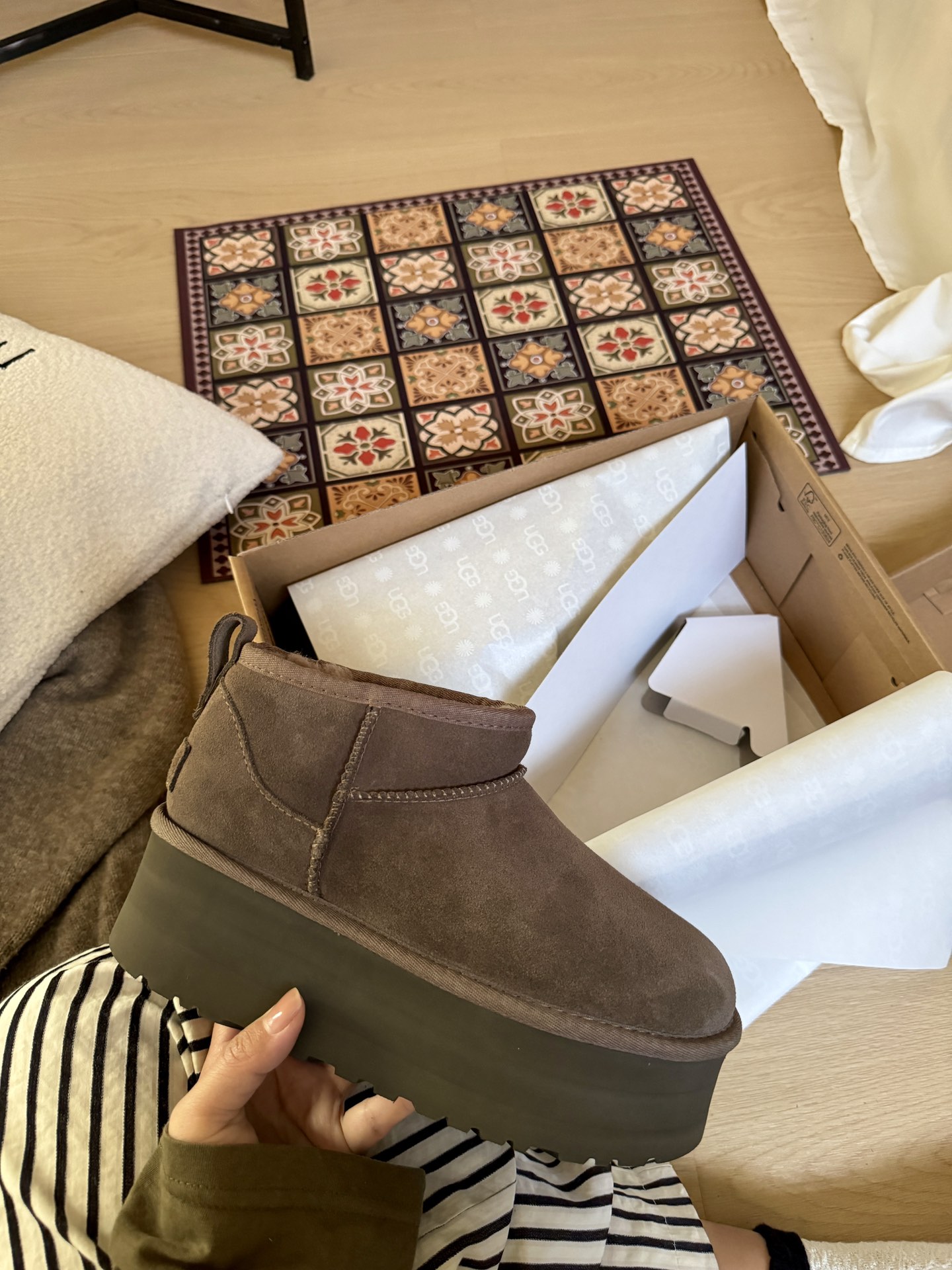 UGG Ultra mini walnut platform 1135092