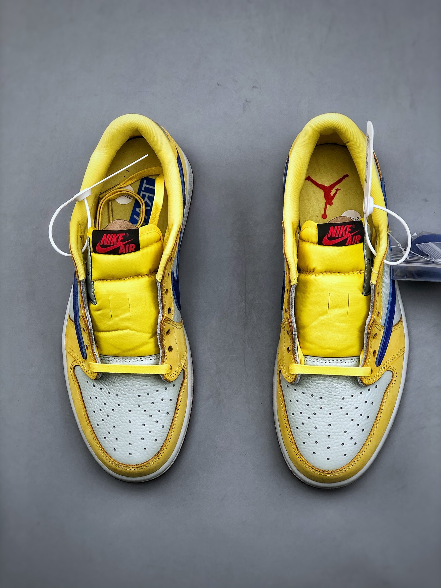 Nike Air Jordan 1 Low OG Travis Scott canary