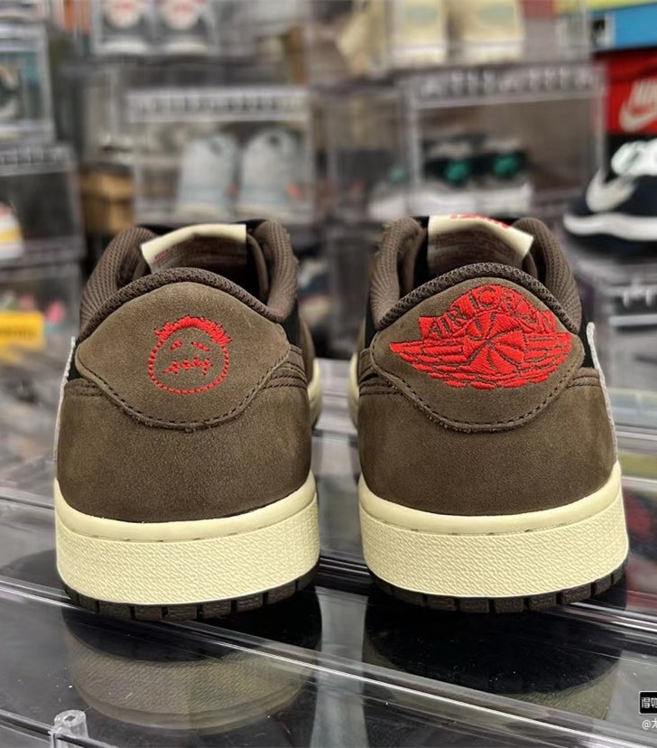 Nike Air Jordan 1 Low OG SP Travis Scott CQ4277-001 black brown