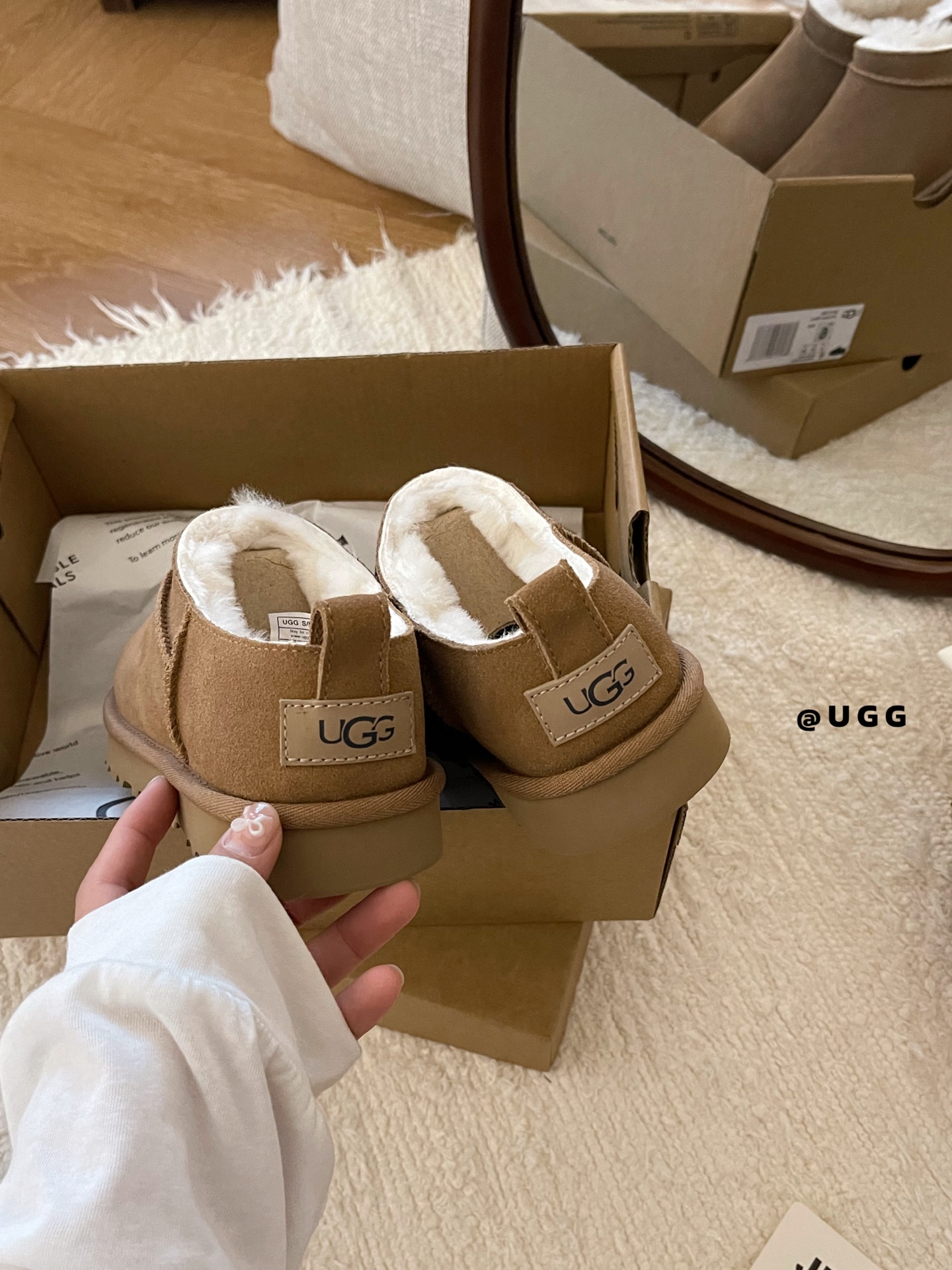 UGG classic micro boot chestnut