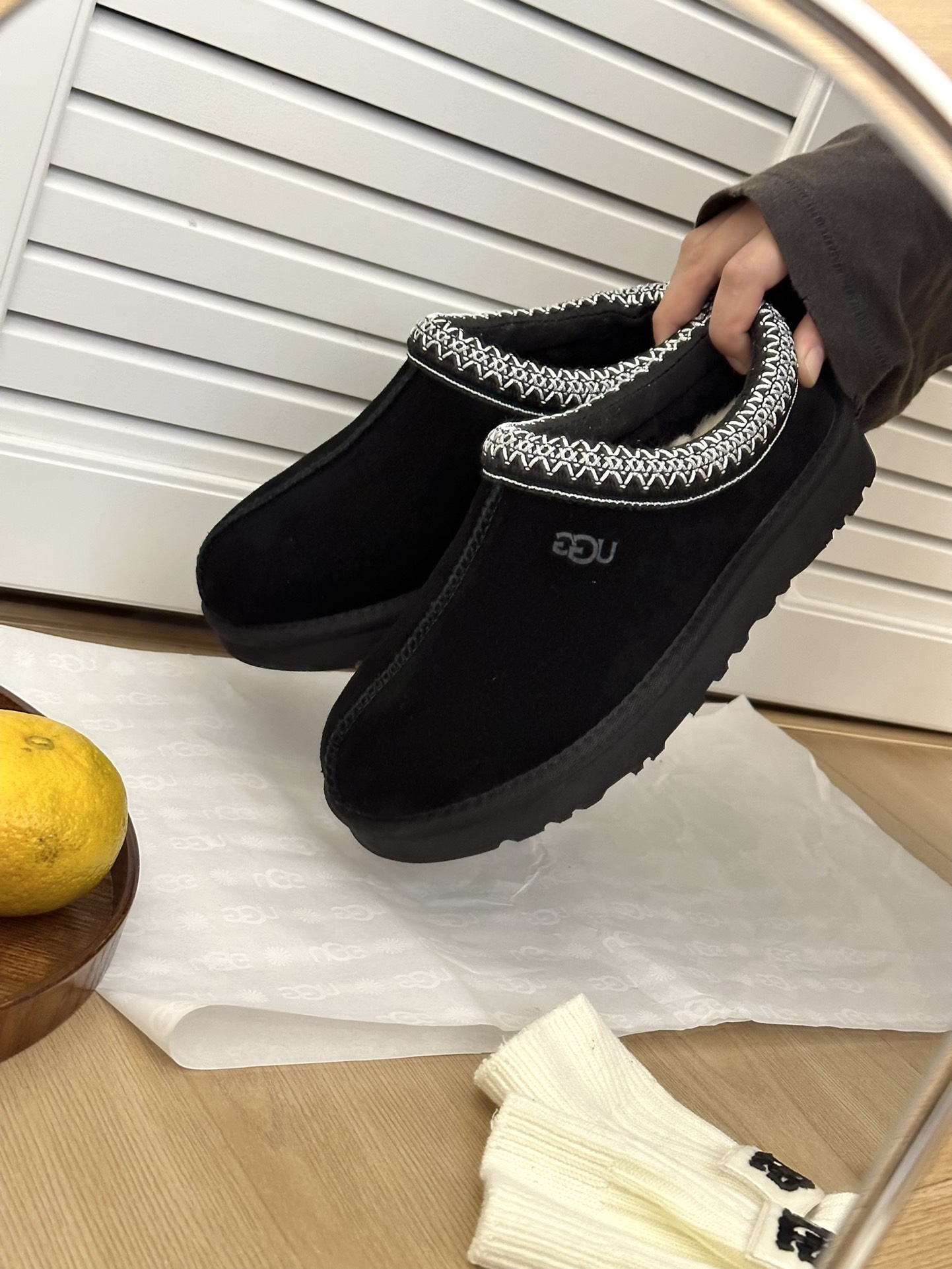 Pantofle UGG Tazz II black 122553