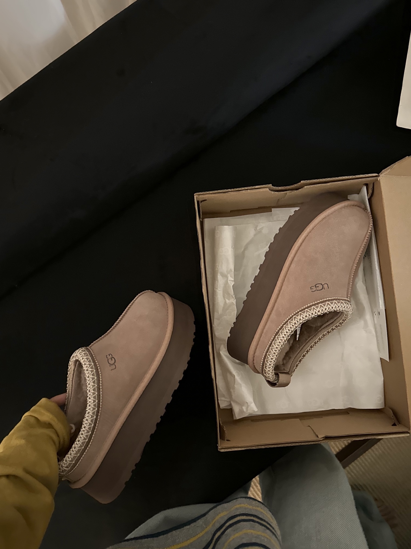 Pantofle UGG Tazz II light oak brown 122553