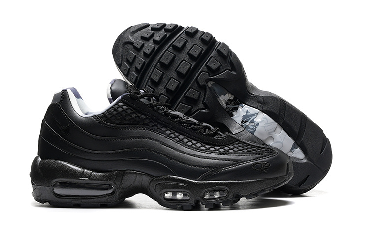 Nike Air Max 95 black gold