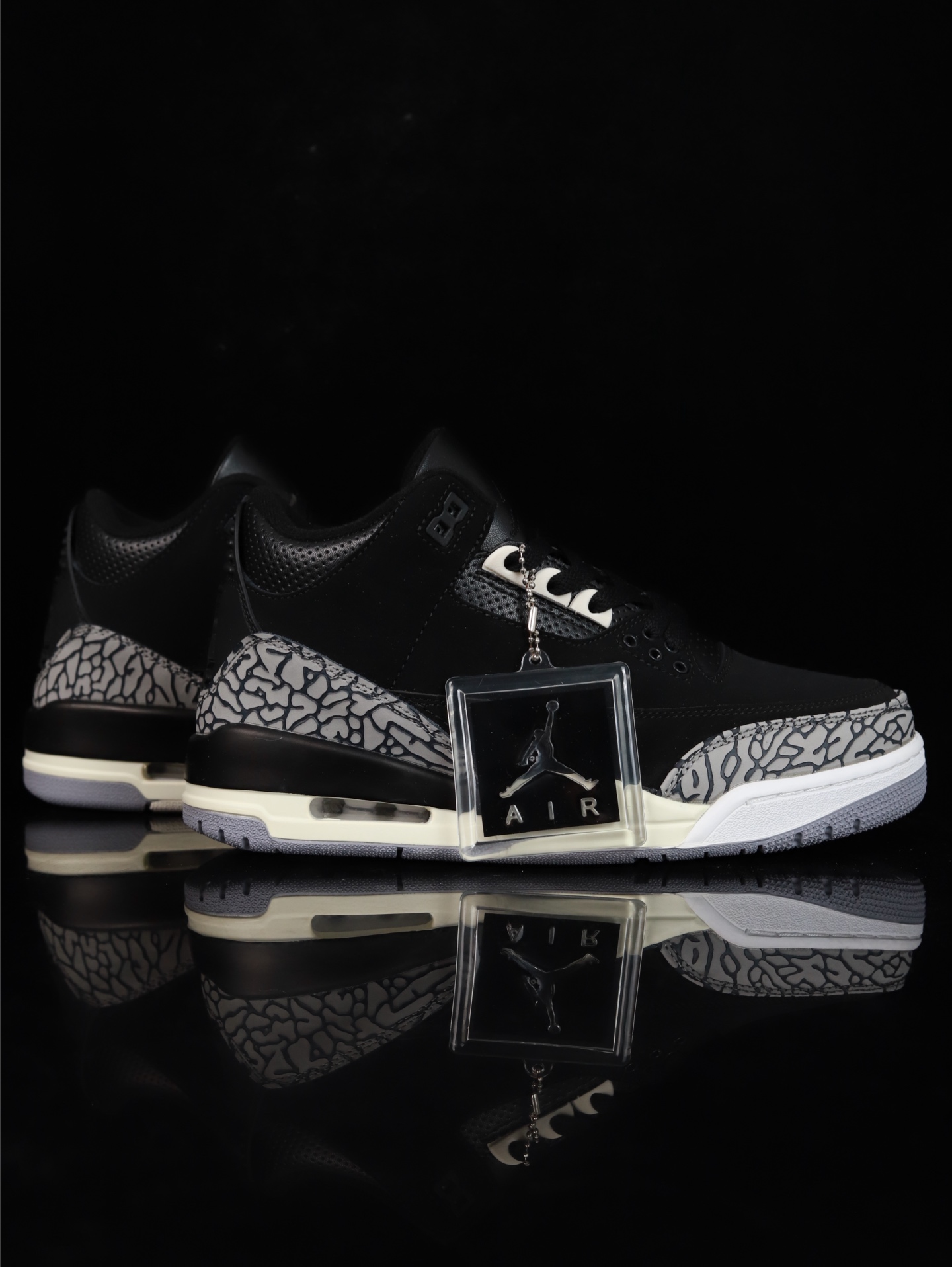 Nike Air Jordan 3 Retro WMNS Off Noir