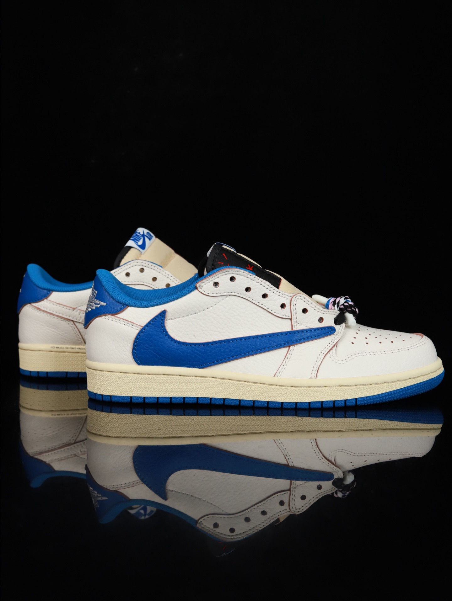 Travis Scott x Fragment x Air Jordan 1 Low OG