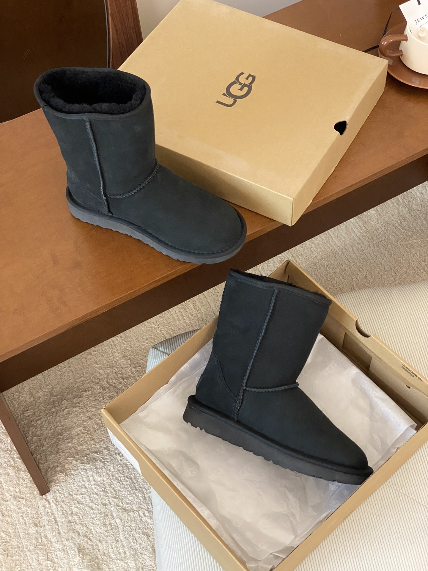 UGG boty Short 5825 black