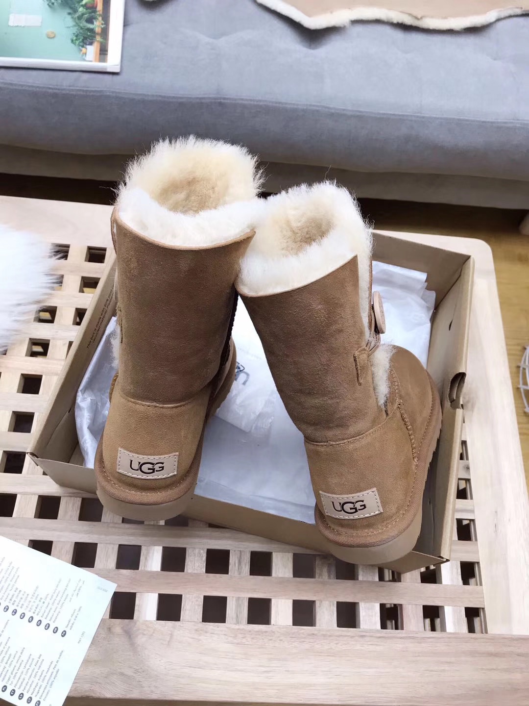 Boty UGG - W Bailey Button 5803 hnědé EUR36