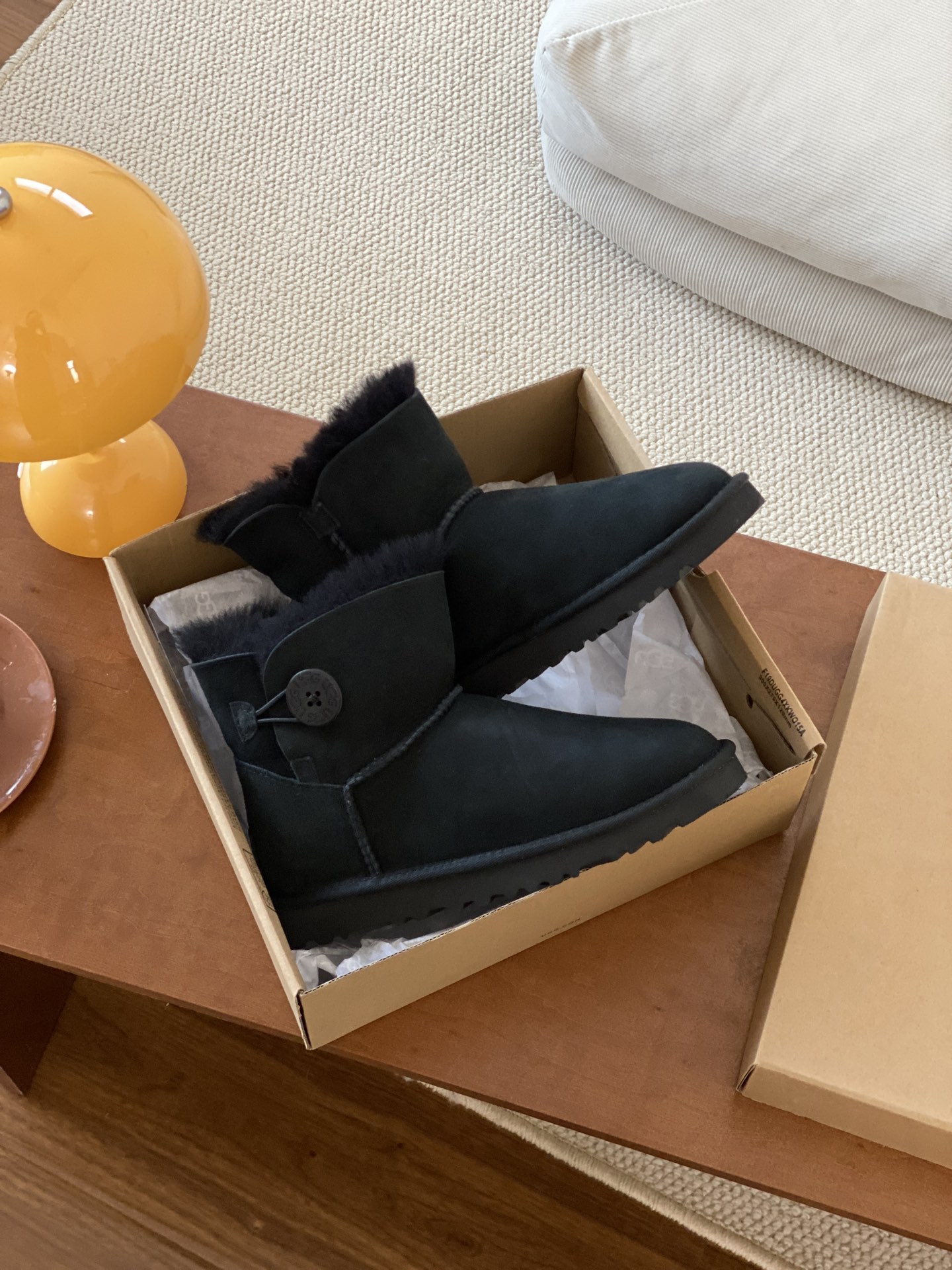 UGG boty Mini Bailey Button II 3352 black