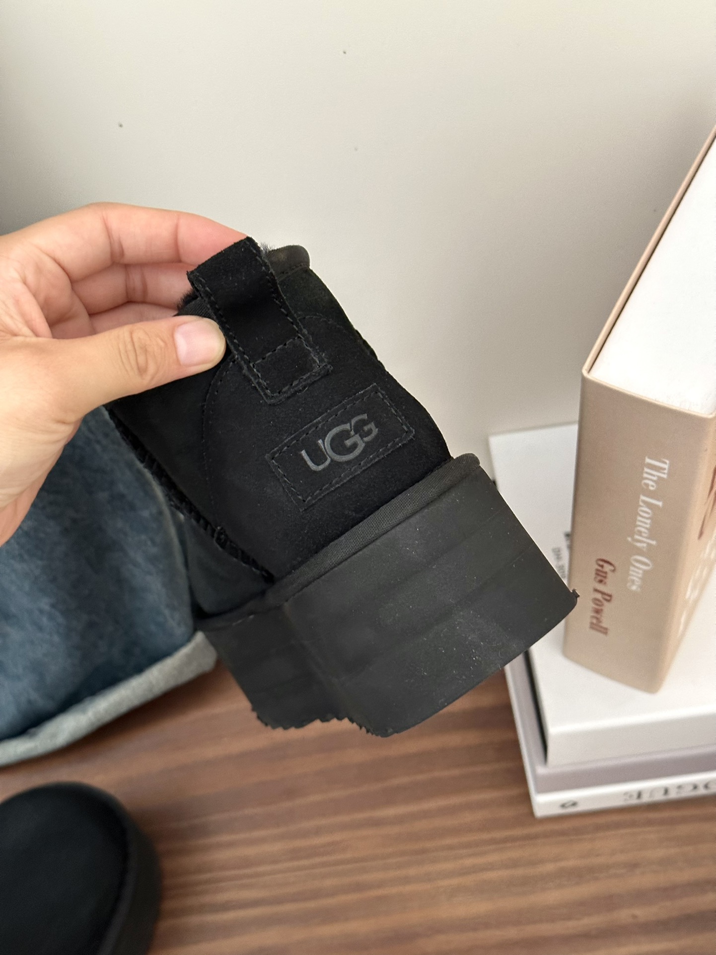 UGG Ultra mini black platform 1135092