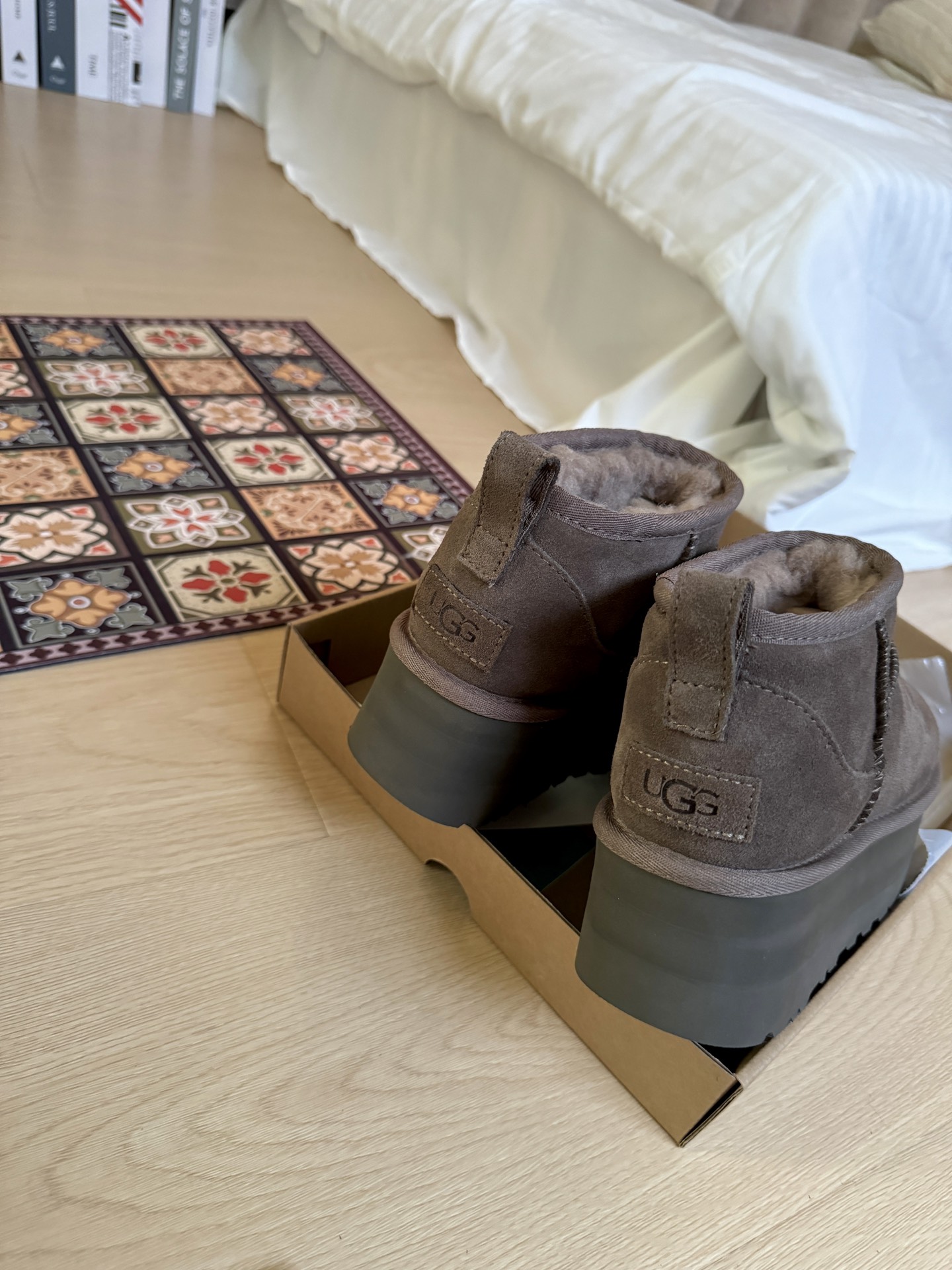 UGG Ultra mini walnut platform 1135092