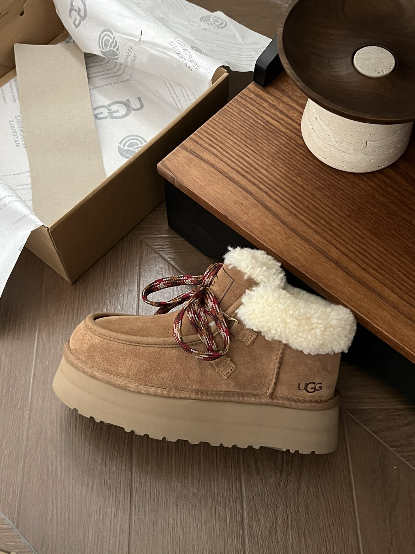 UGG Eskimo Boot maroon
