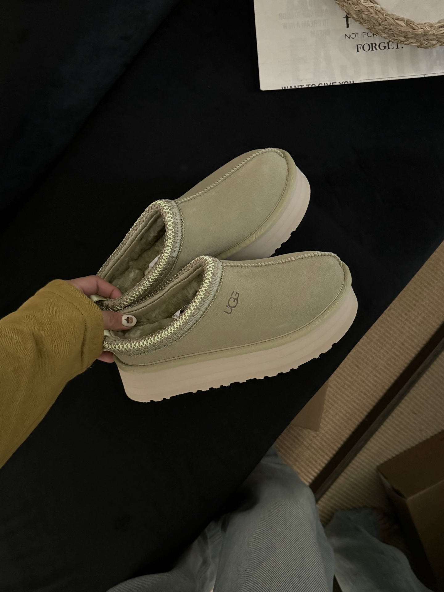 Pantofle UGG Tazz II matte grass 122553