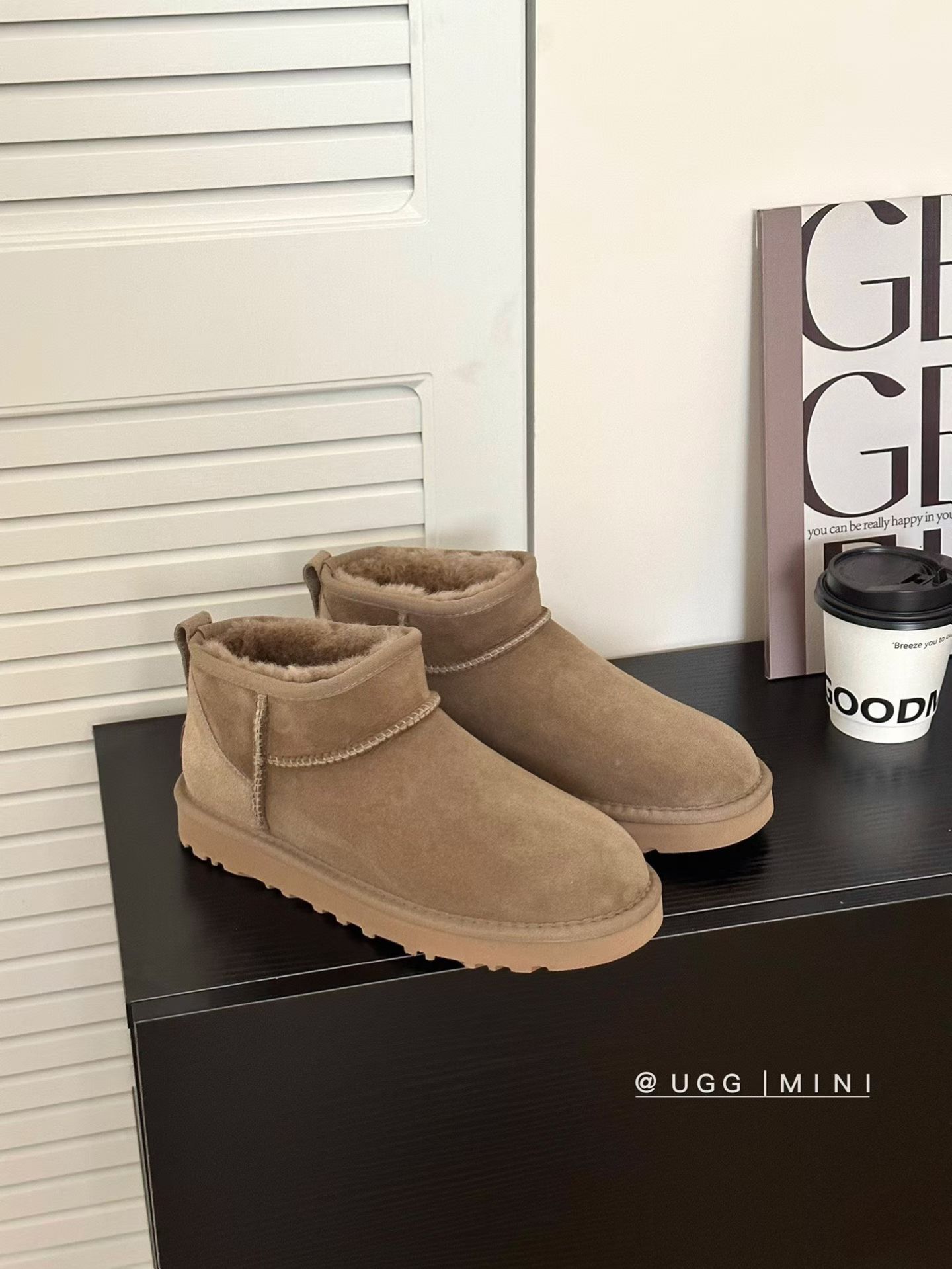 UGG Classic Ultra mini antelope