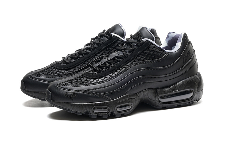 Nike Air Max 95 black gold