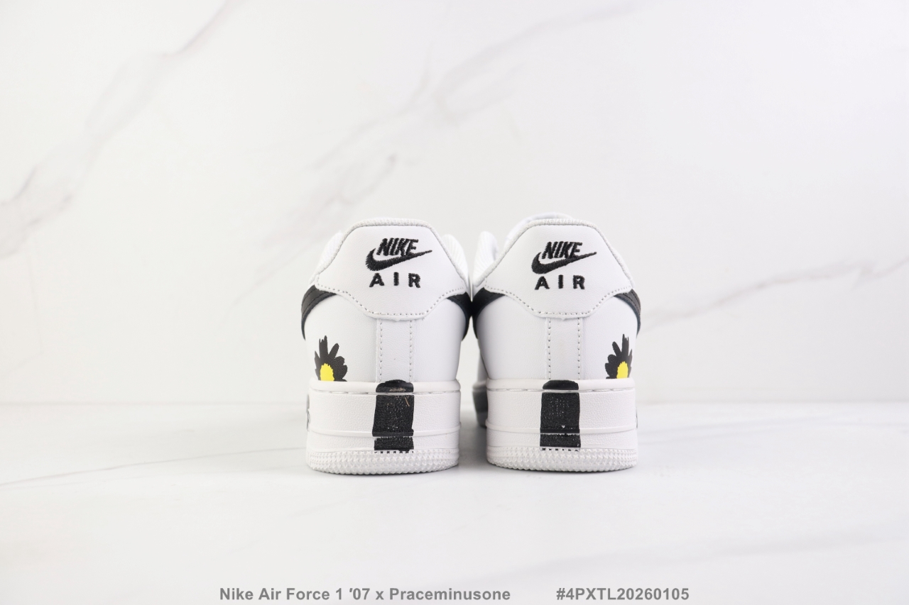 Nike Air Force 1 '07 x Peaceminusone White/Black
