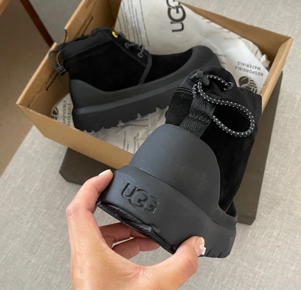 UGG Neumel Weather Hybrid black
