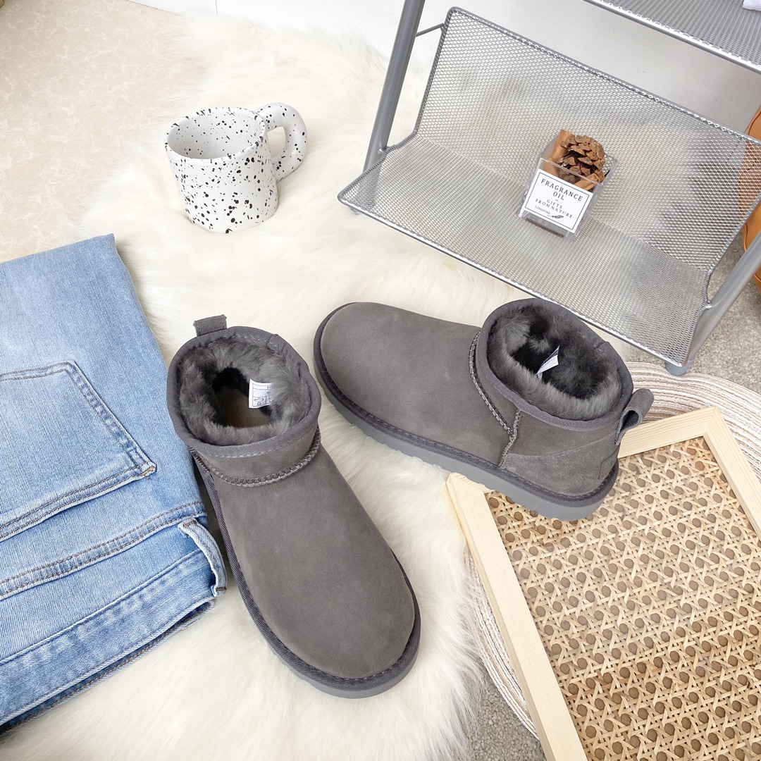 UGG Classic Ultra mini šedé