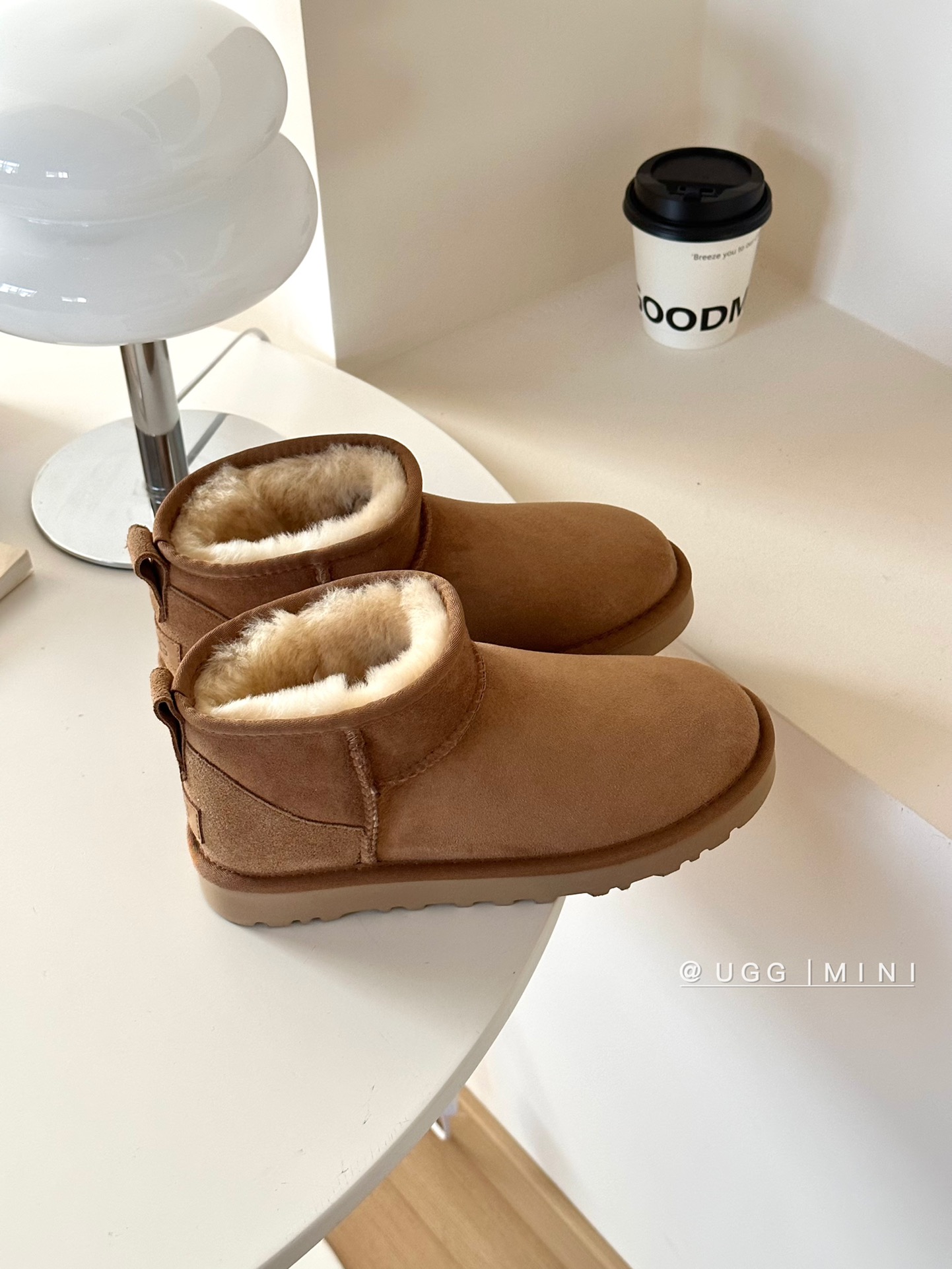 UGG Classic Ultra mini chestnut