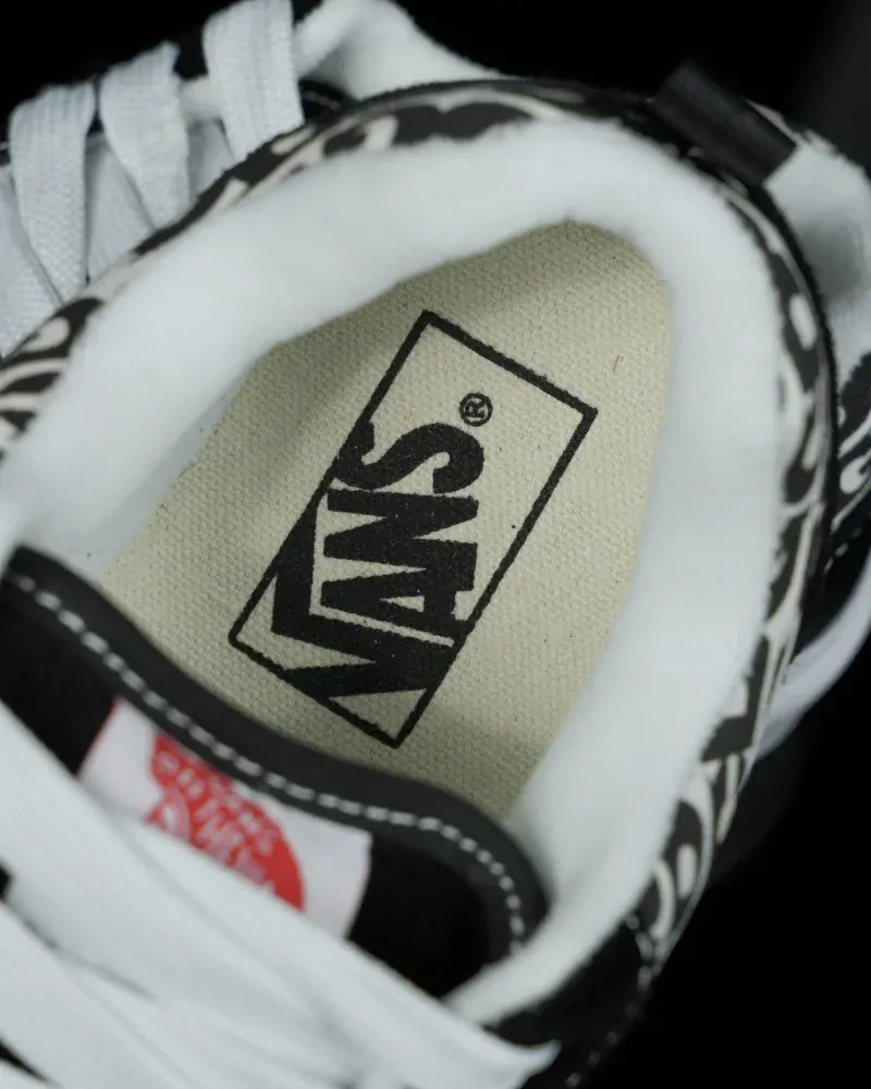 Vans Classics Knu Skool CDG