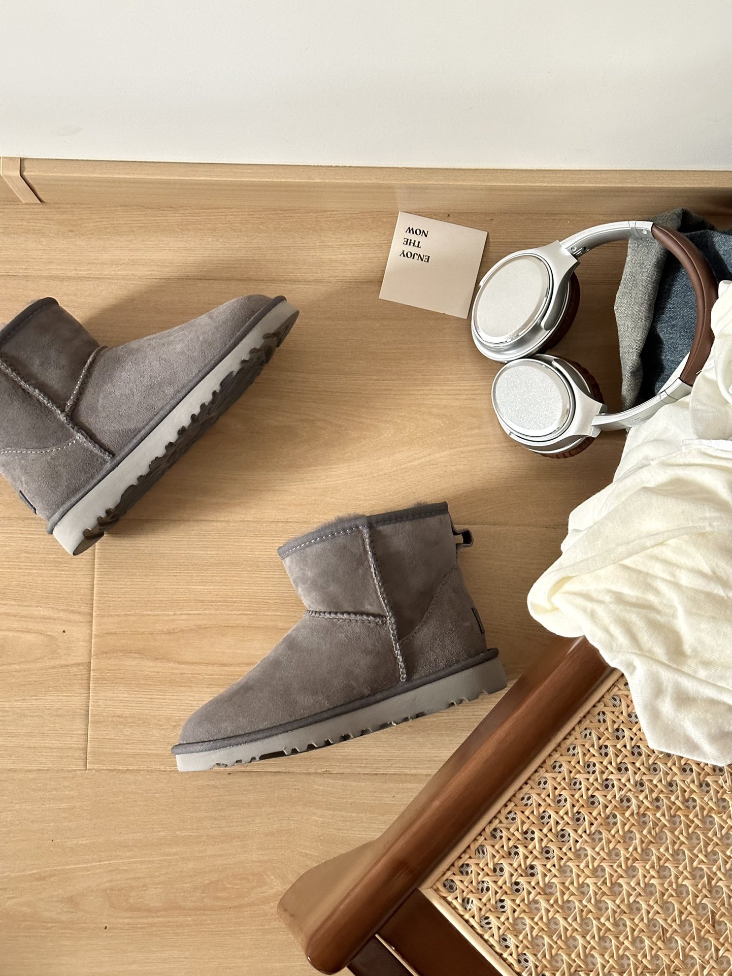 UGG boty Classic Mini II 5854 grey