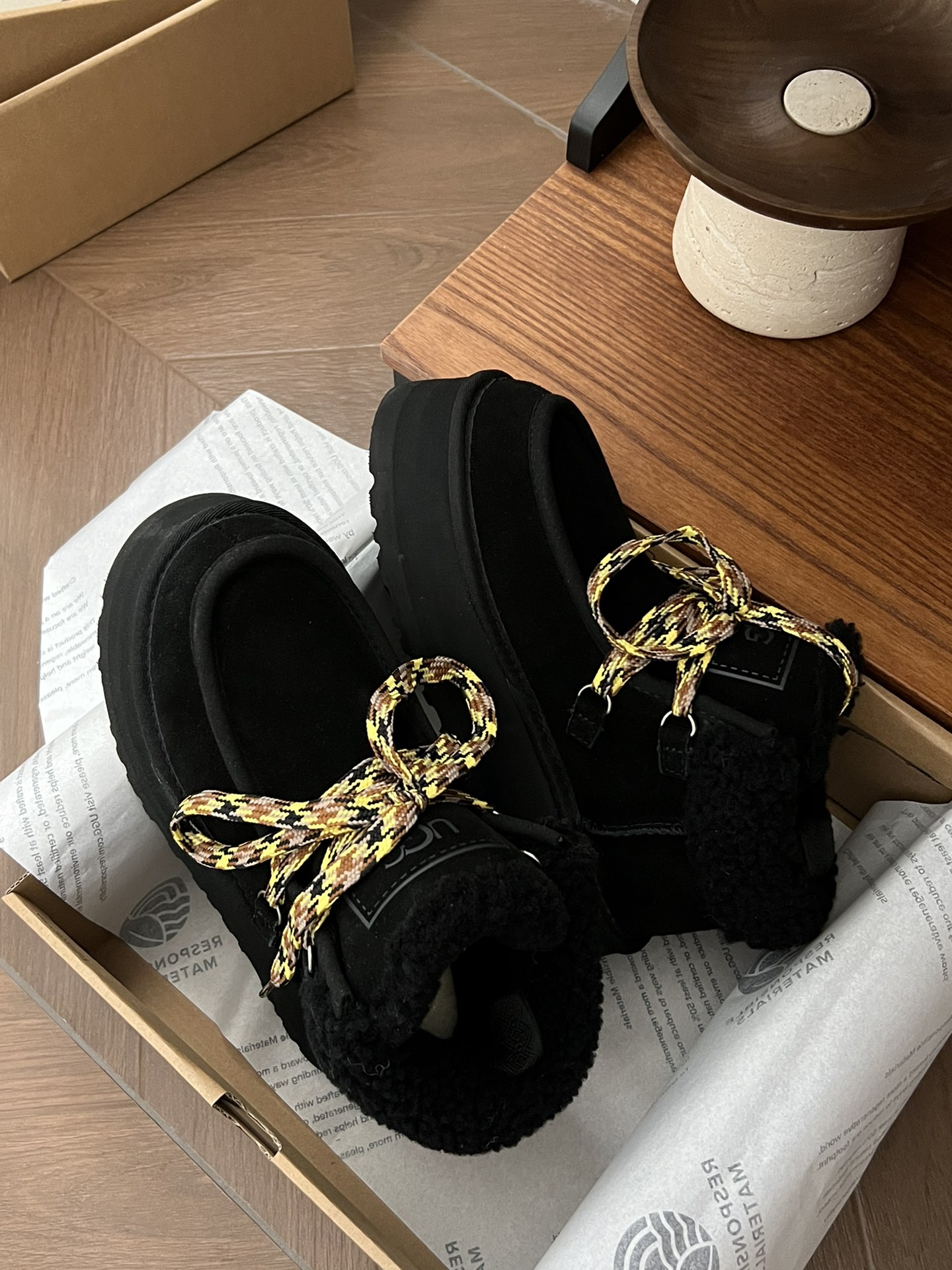 UGG Eskimo Boot black