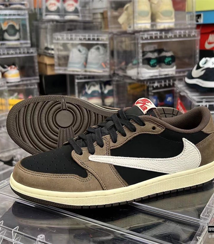 Nike Air Jordan 1 Low OG SP Travis Scott CQ4277-001 black brown