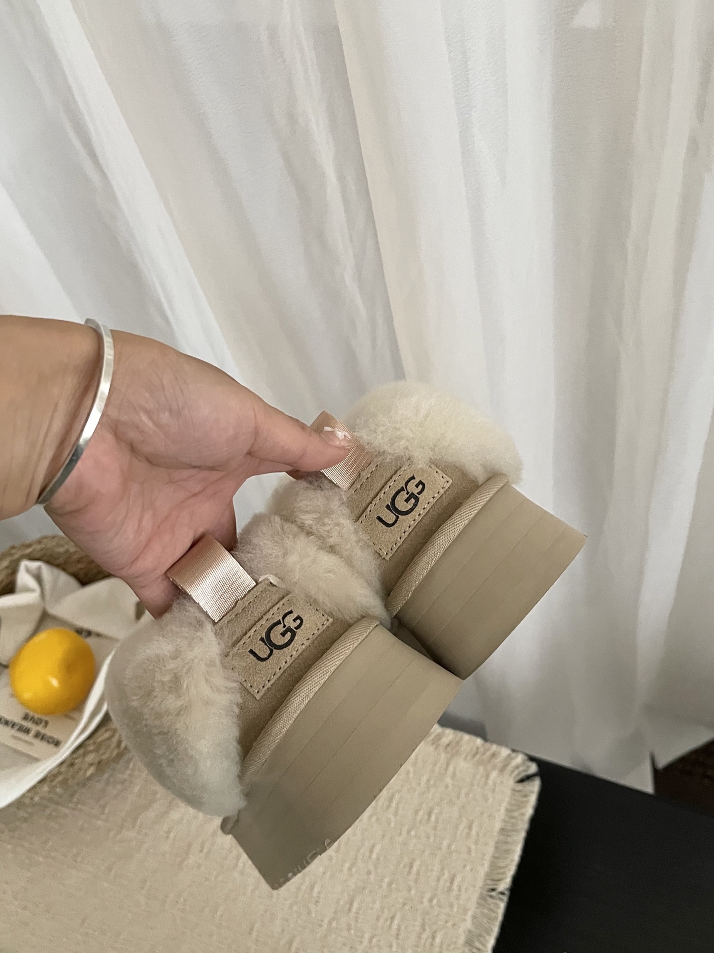 Pantofle UGG Tazelle mustard seed