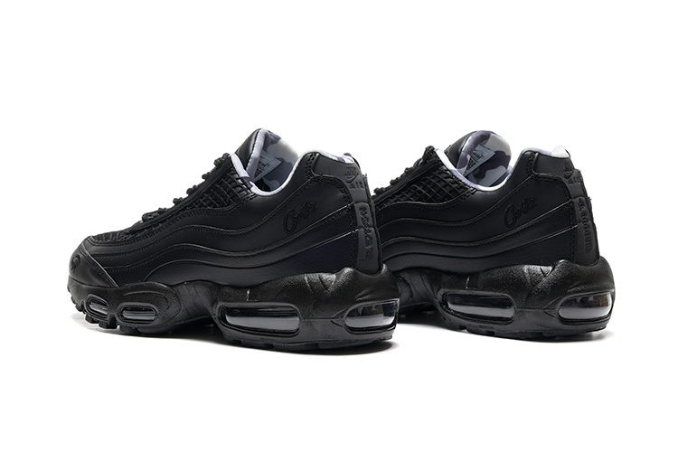 Nike Air Max 95 black gold