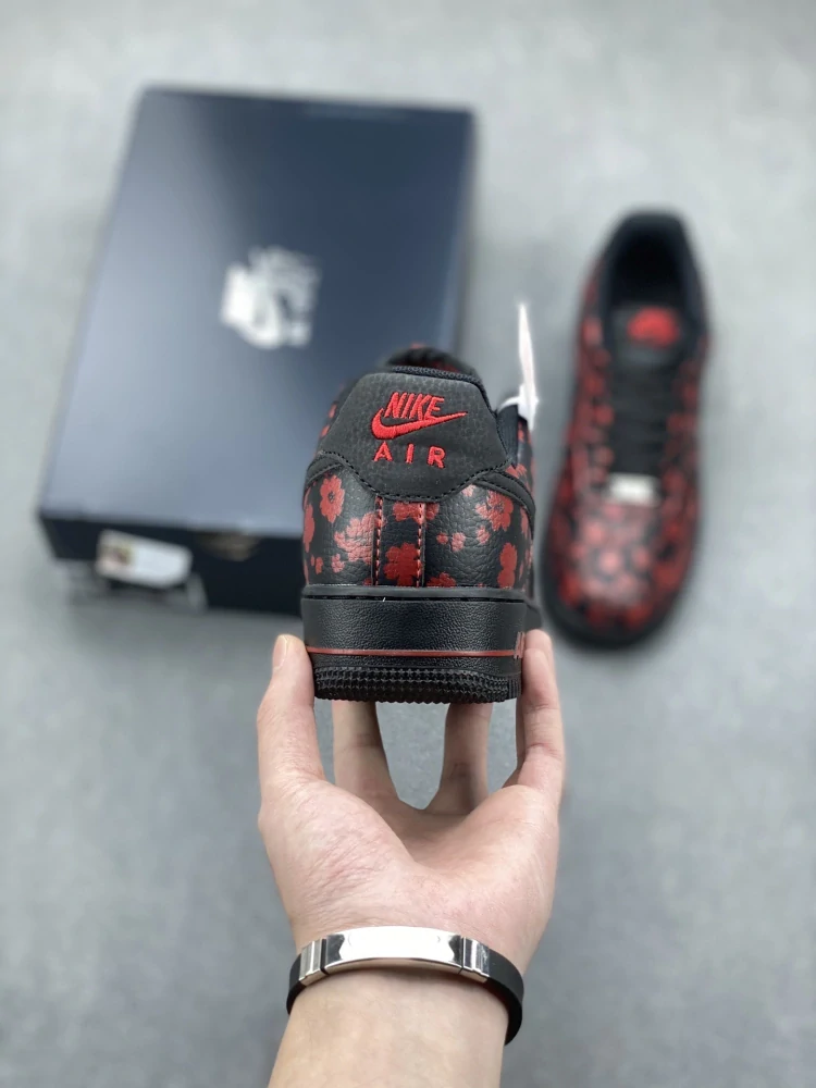 Nike Air Force 1 Low '07 floral-print