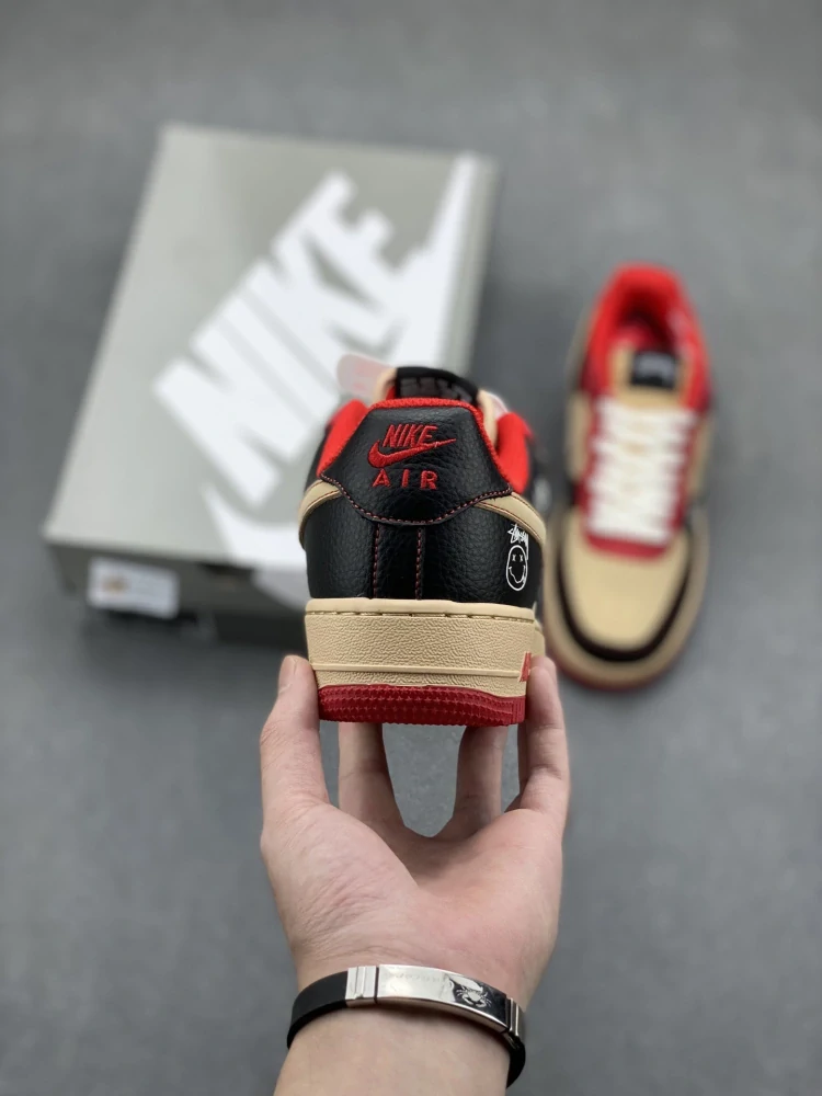 Nike Air Force 1 '07 Low x Stussy LW1990-009